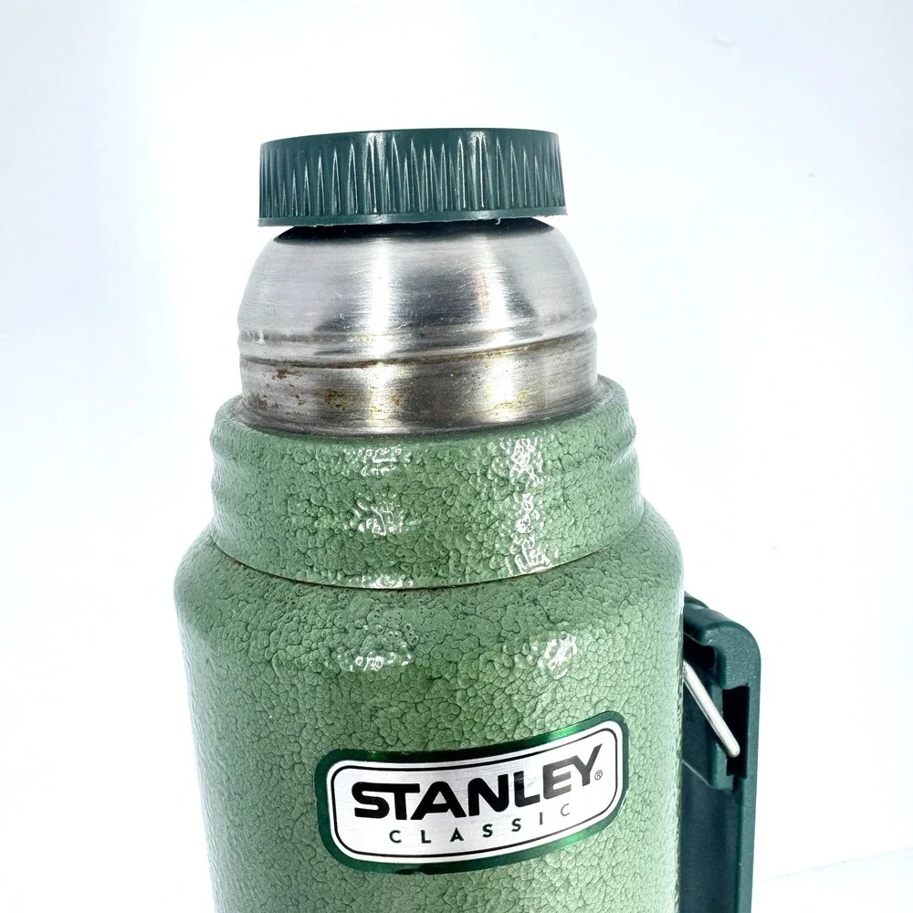 Stanley Classic Green Hammertone Vacuum Thermos Bottle 1 Qt Steel READ - Picture 2 of 13